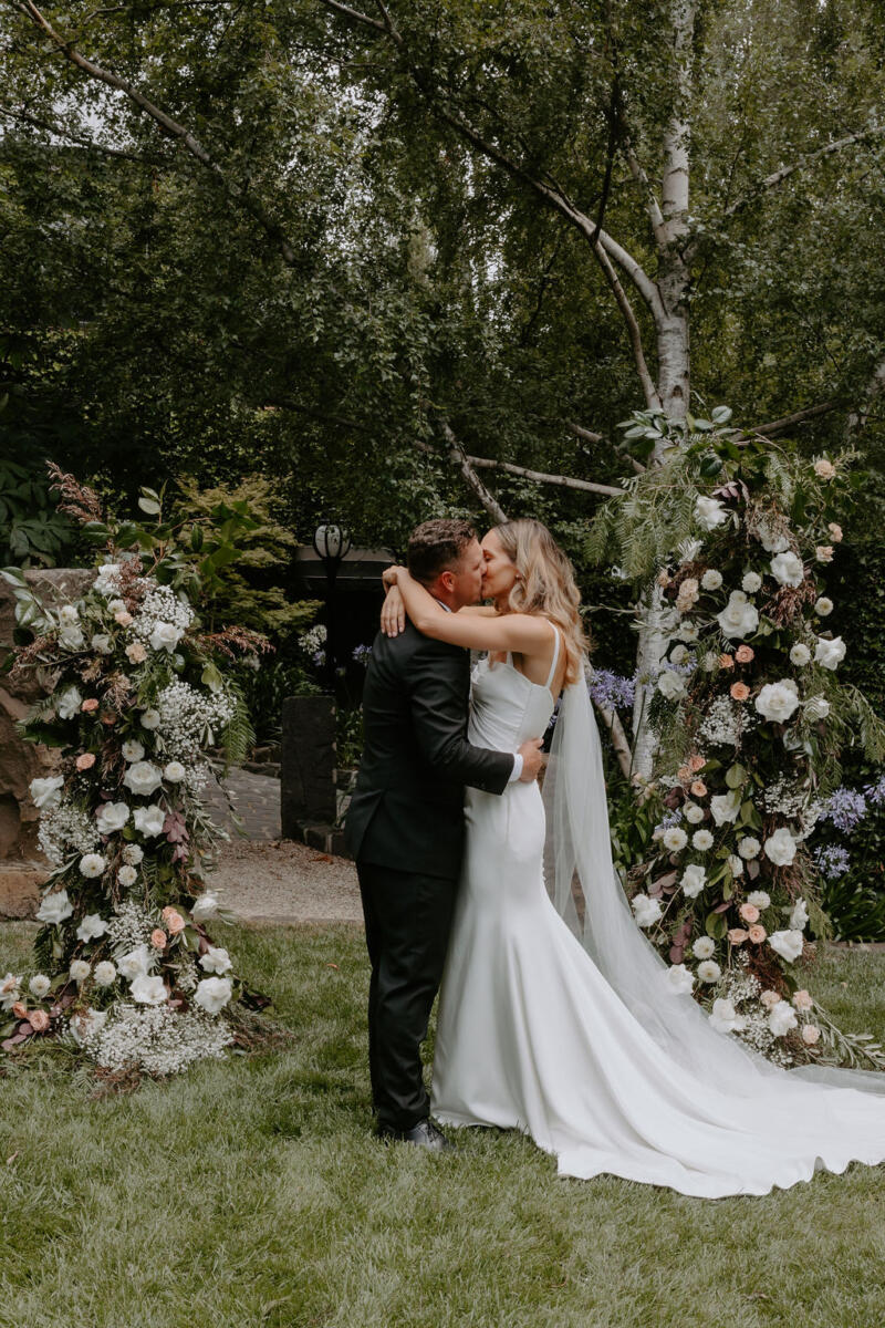 Luke & Meghan- Willow & Stone, Ballarat - Image 2
