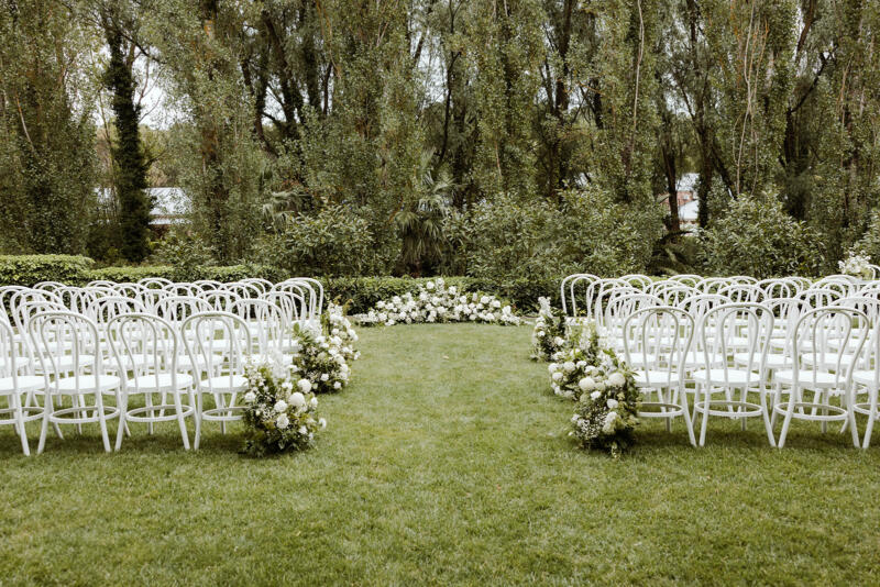 Laura & James- Willow & Stone Estate, Ballarat - Image 5